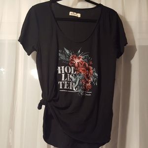 Hollister Graphic Tee